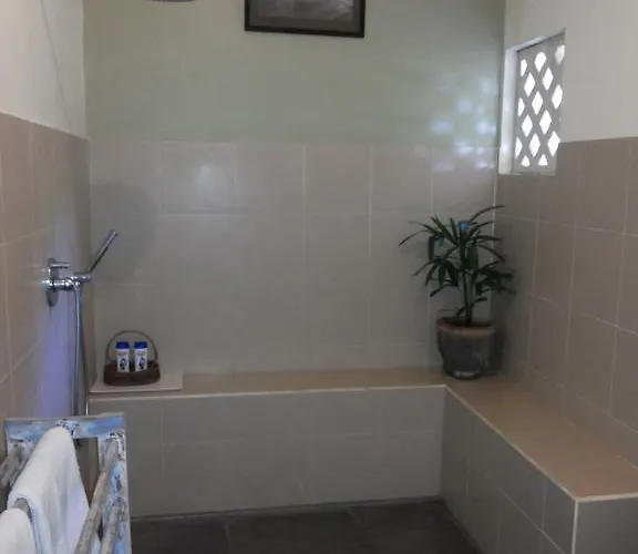 Fishermen's Guest house 2*